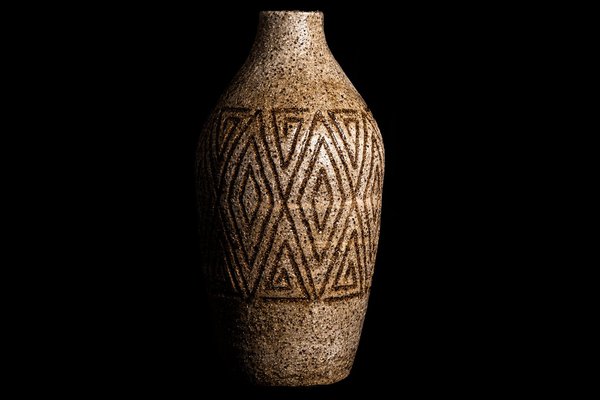 Scarred (Ancestral Vase), 2020, Uncle Kevin “Sooty” Welsh, Wailwan. Stoneware No. 7. Australian Museum Collection.